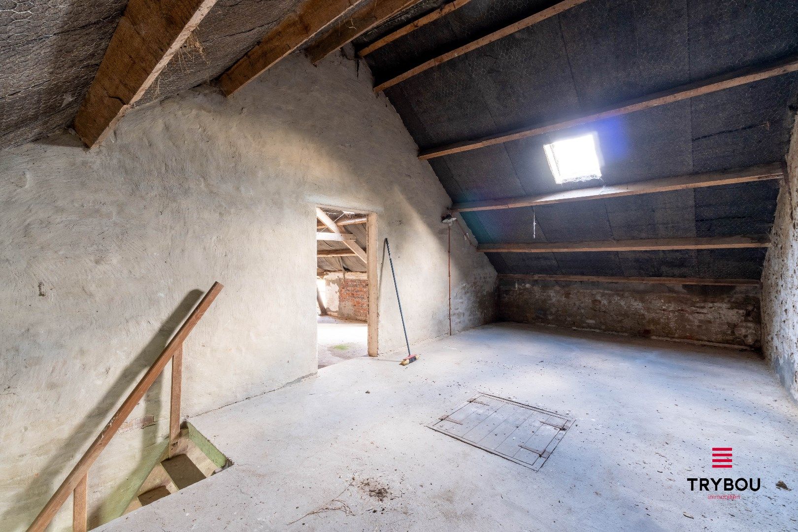 Authentieke hoeve met bijgebouwen op ruim perceel foto 27