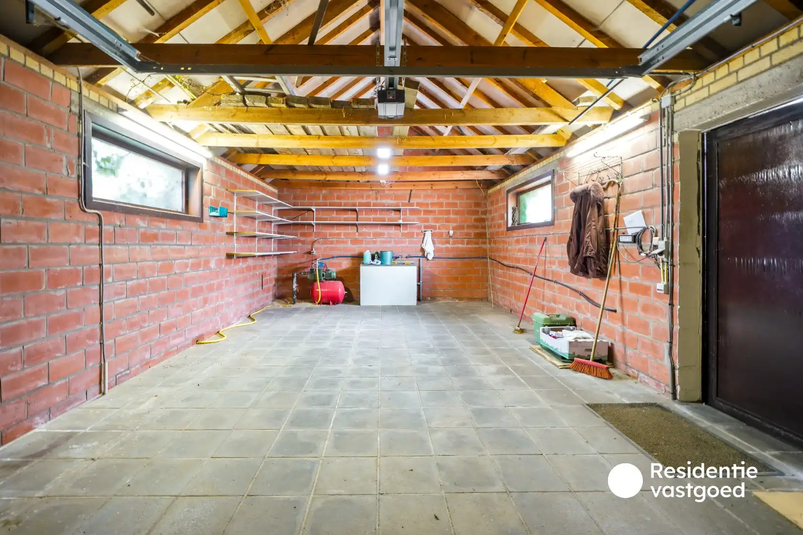 Statige gelijkvloerse villa op een terrein van 2342 m² te Oostduinkerke (Koksijde).  foto 18
