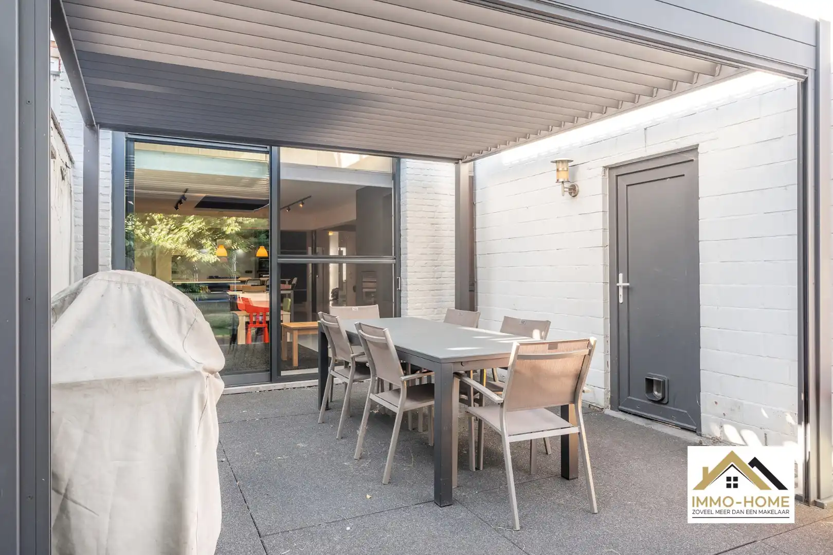 Héél erg ruime gerenoveerde woning met garage nabij centrum Lokeren! foto 6