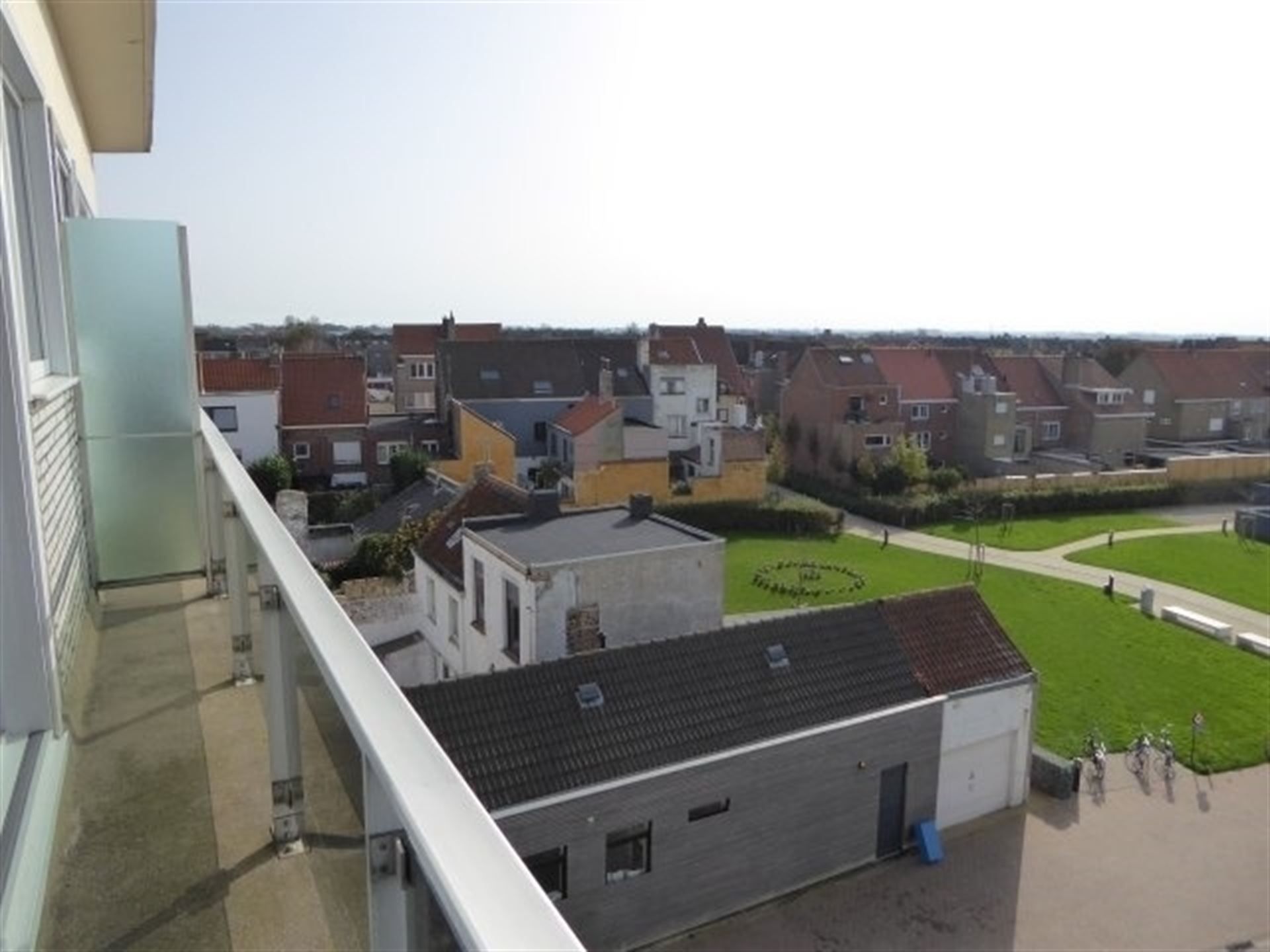 Lichtrijke en verzorgde studio foto 7