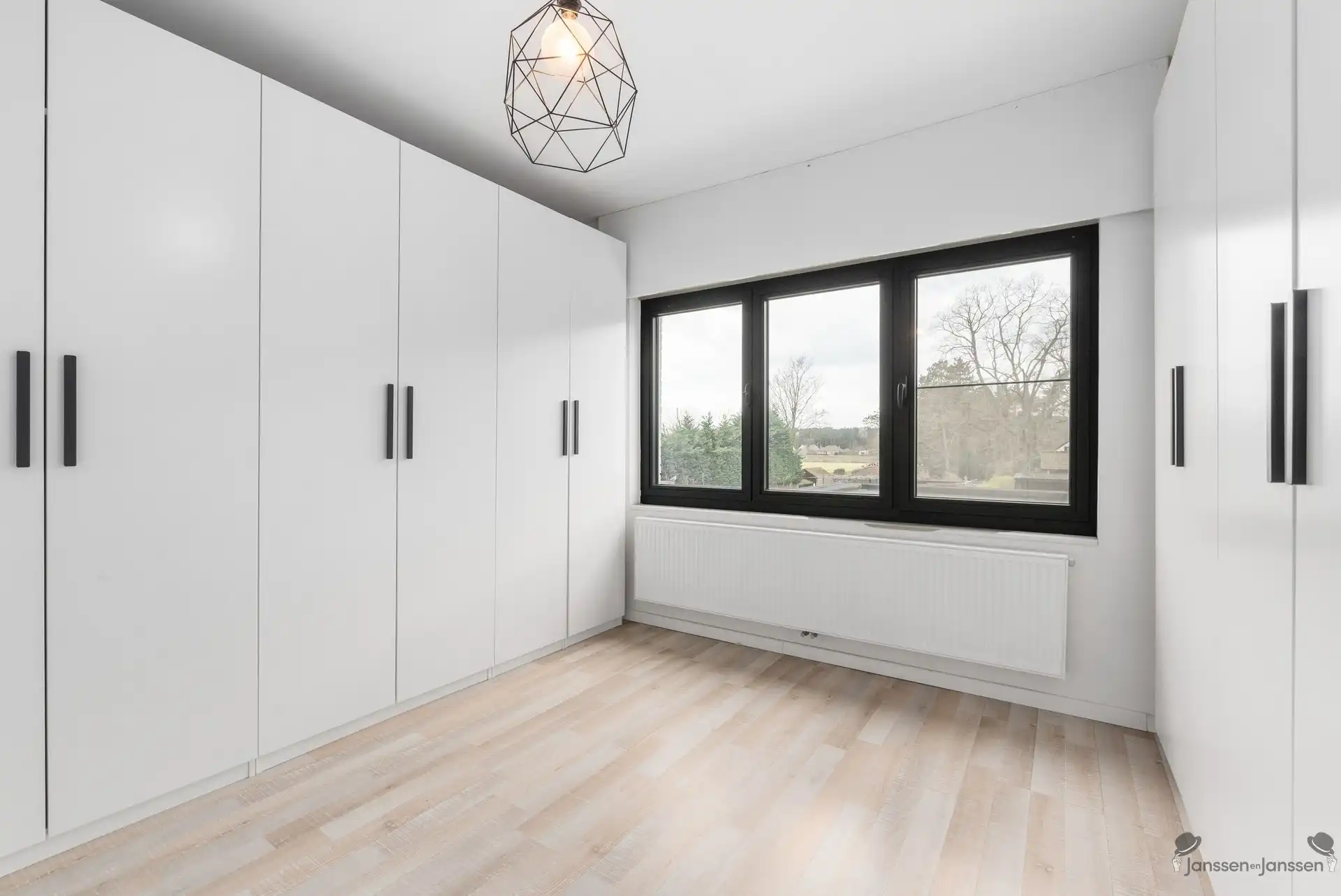 Gerenoveerde woning met 3 slaapkamers te Tessenderlo foto 14