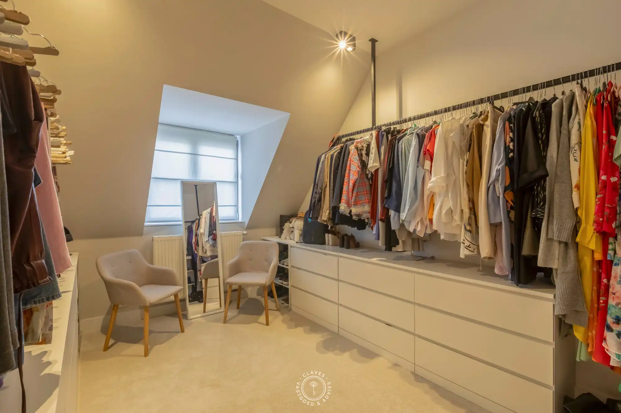 Ruim 219 m² en stijlvol duplex appartement met zonovergoten terrassen foto 15