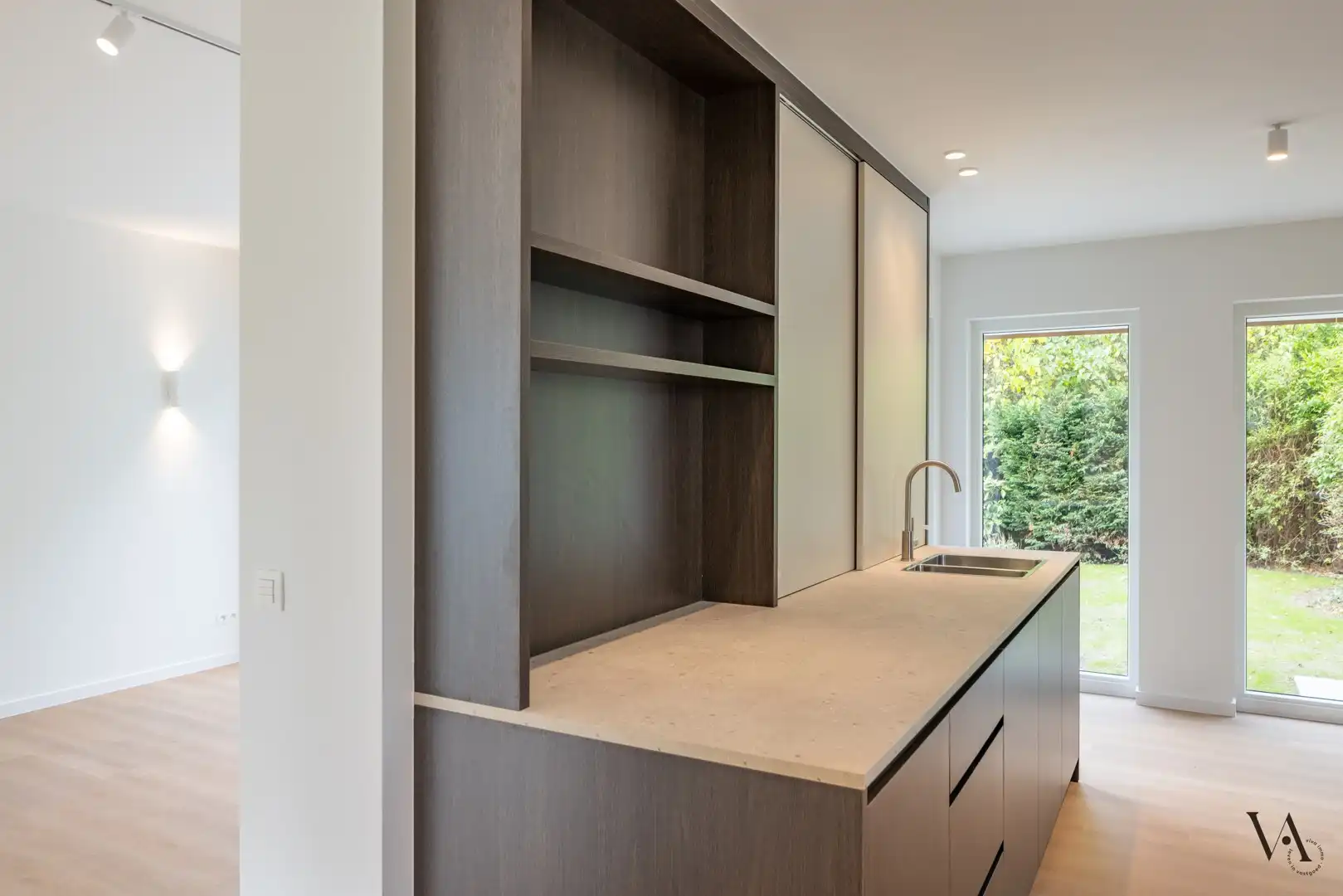 Modern gerenoveerde woning met 3 slaapkamers en tuin op groene toplocatie in Leuven foto 5