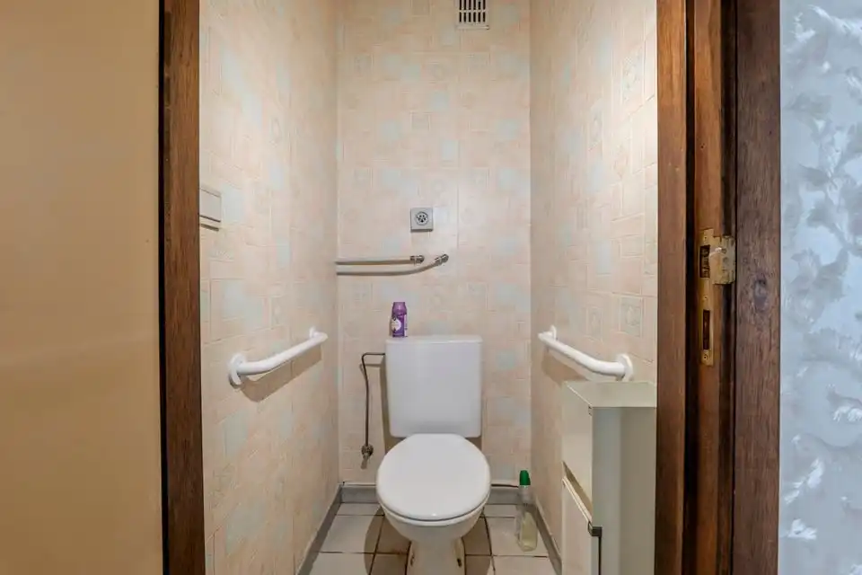 TE RENOVEREN HOEVE MET VEEL POTENTIEEL IN RIEMST foto 20