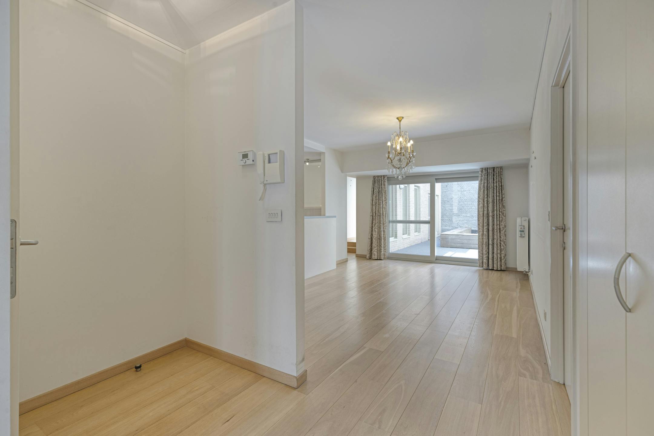 Ruim appartement in het historisch hart van Brugge foto 4