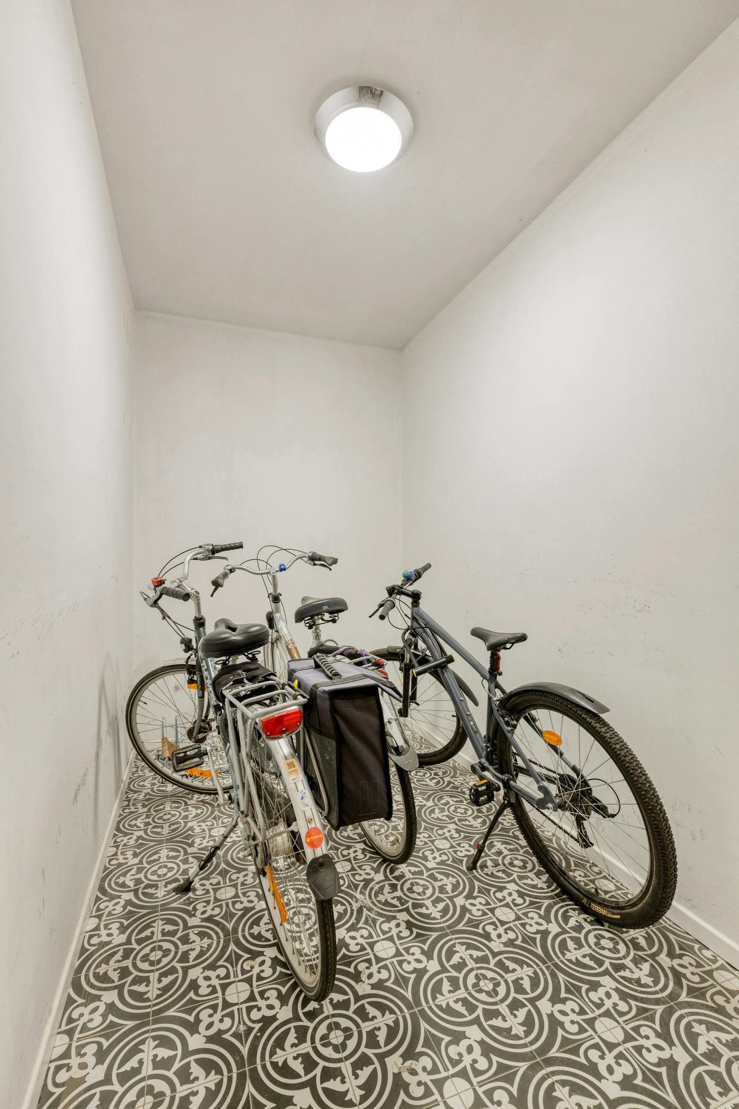 Recent gerenoveerd appartement met terras te koop in Antwerpen foto 18