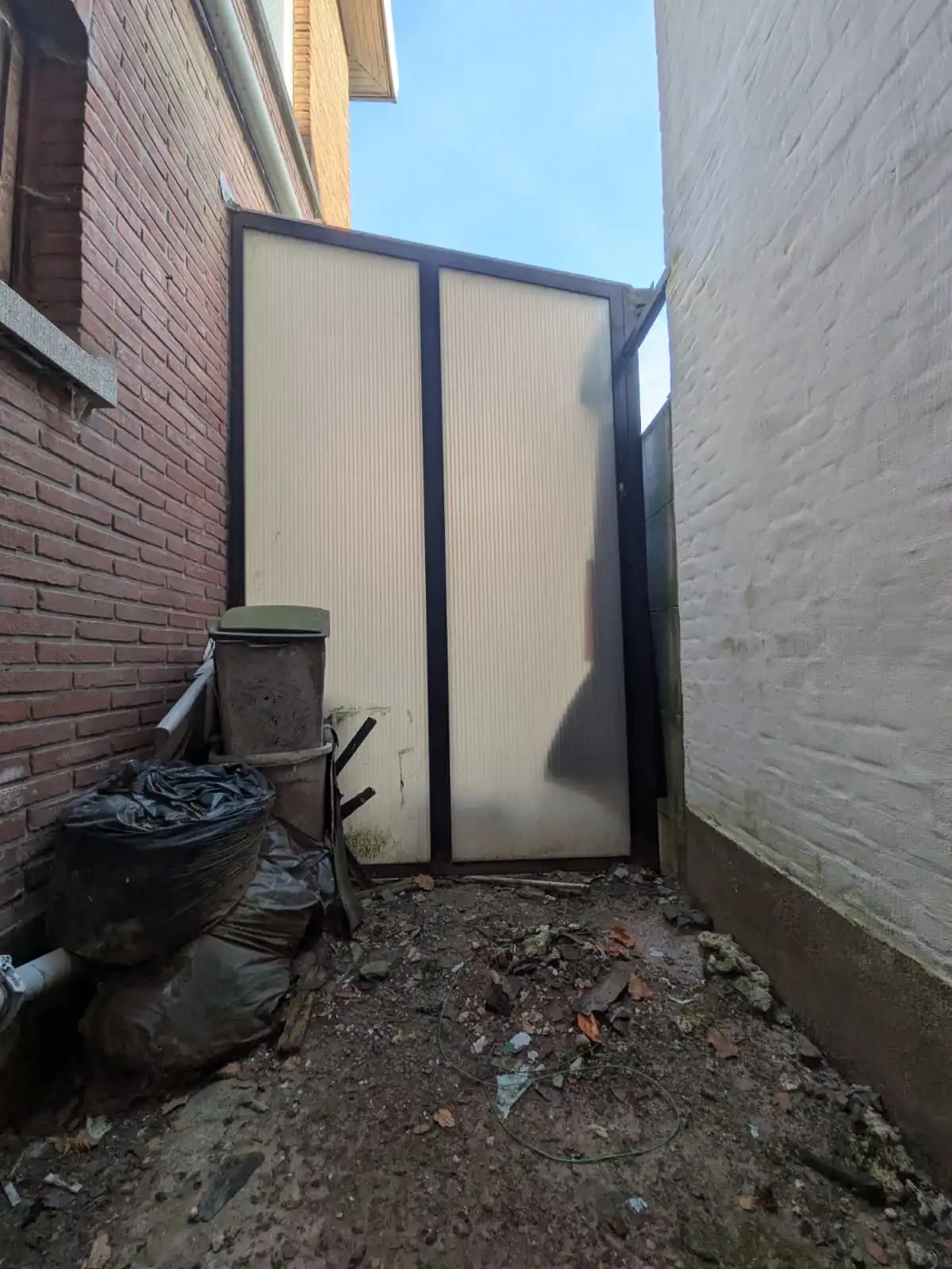 Top gelegen te renoveren app. met 2 slaapkamers en koer foto 14