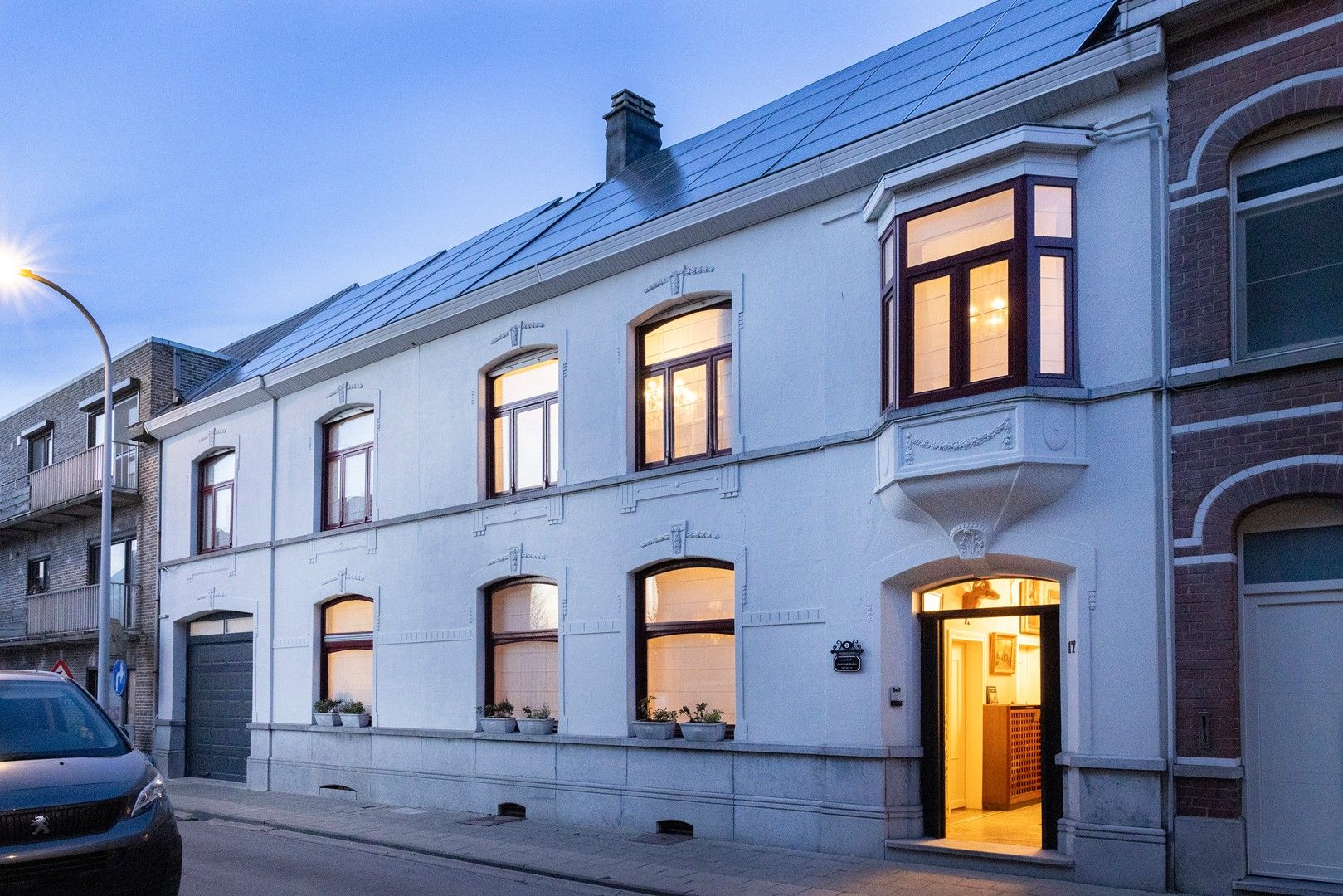 Hoofdfoto van de publicatie: Ruim herenhuis met mooie binnentuin in hartje Wakken.
