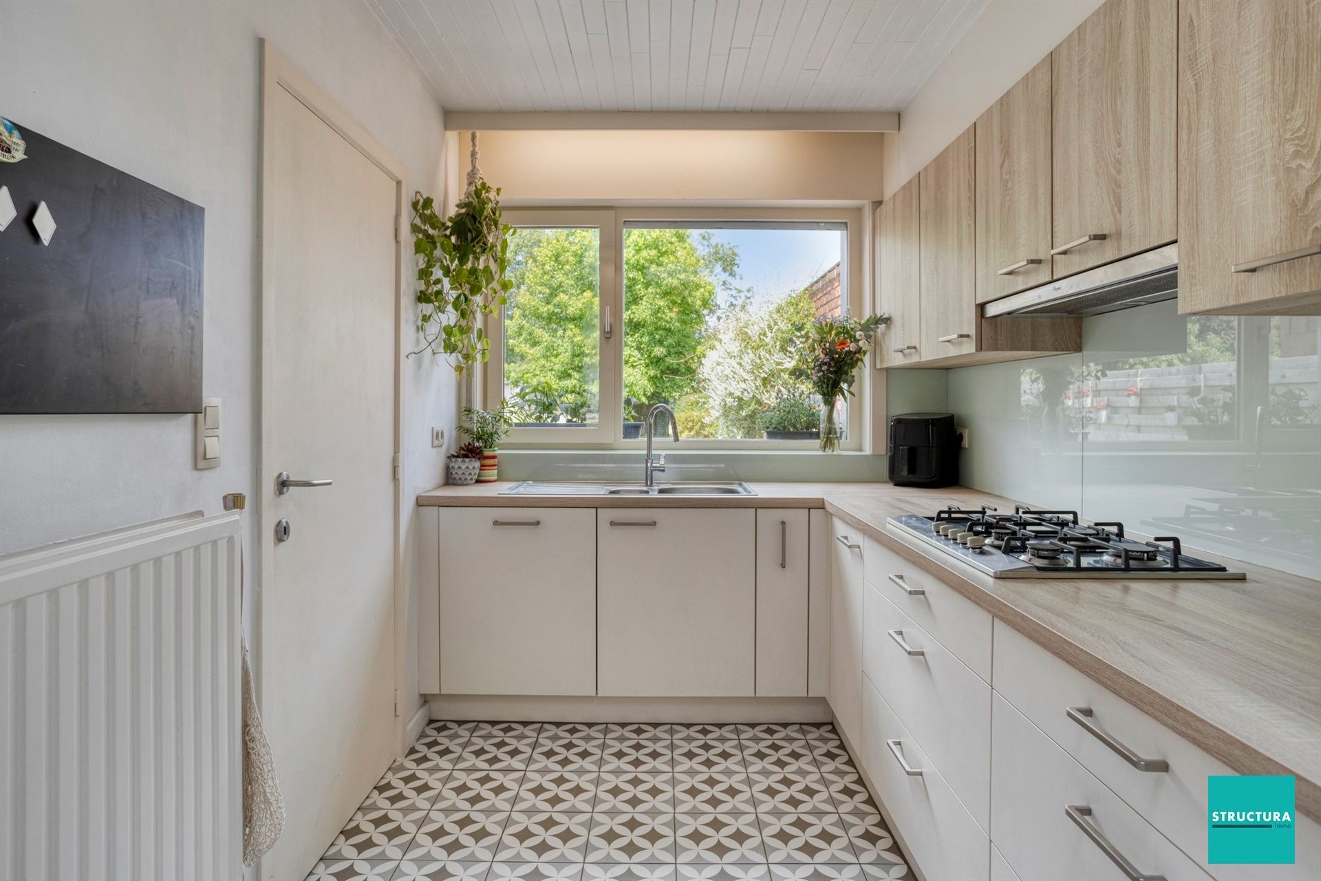 Instapklare woning met karakter in hartje Merchtem foto 11