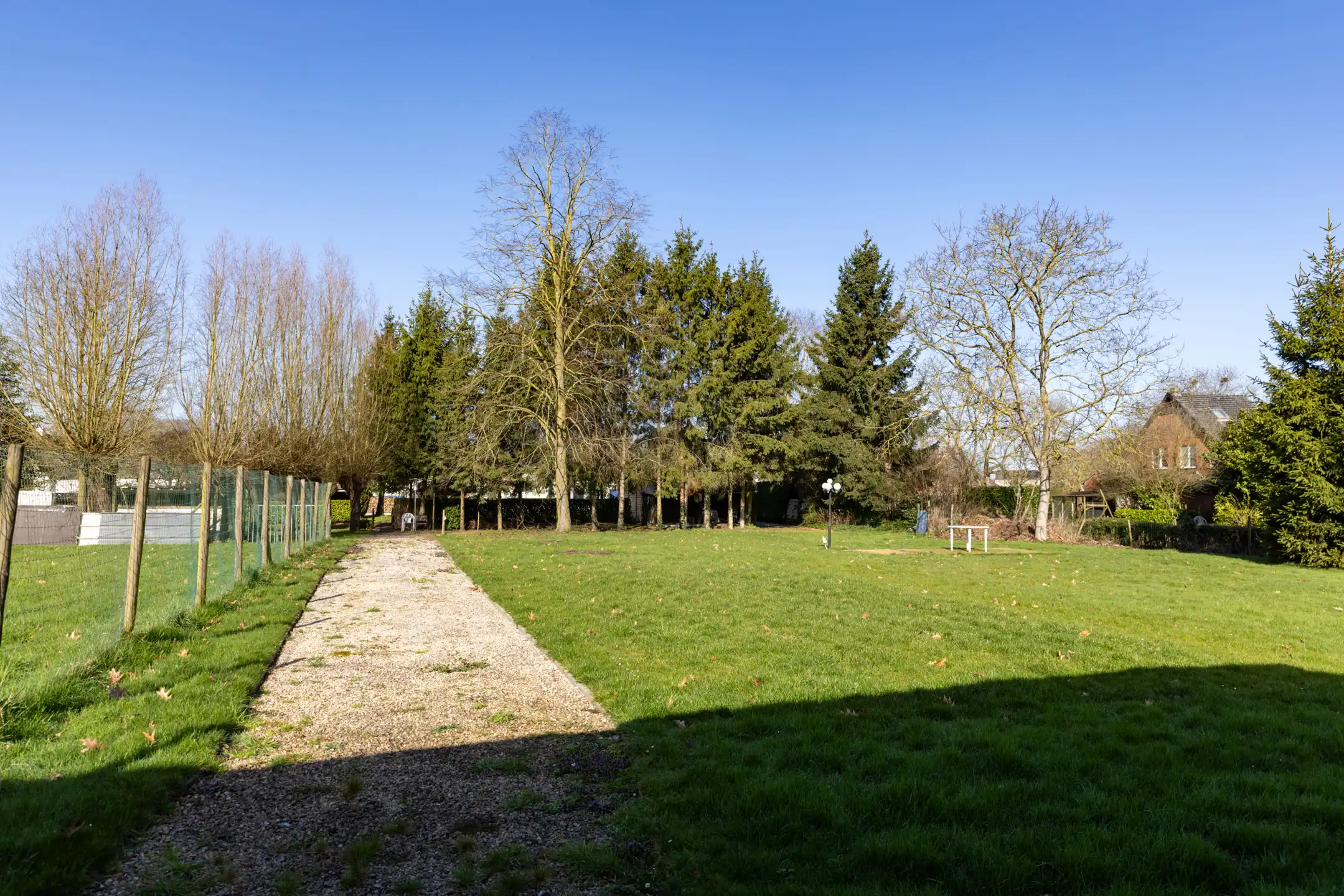 Unieke eigendom gelegen in het groen foto 20