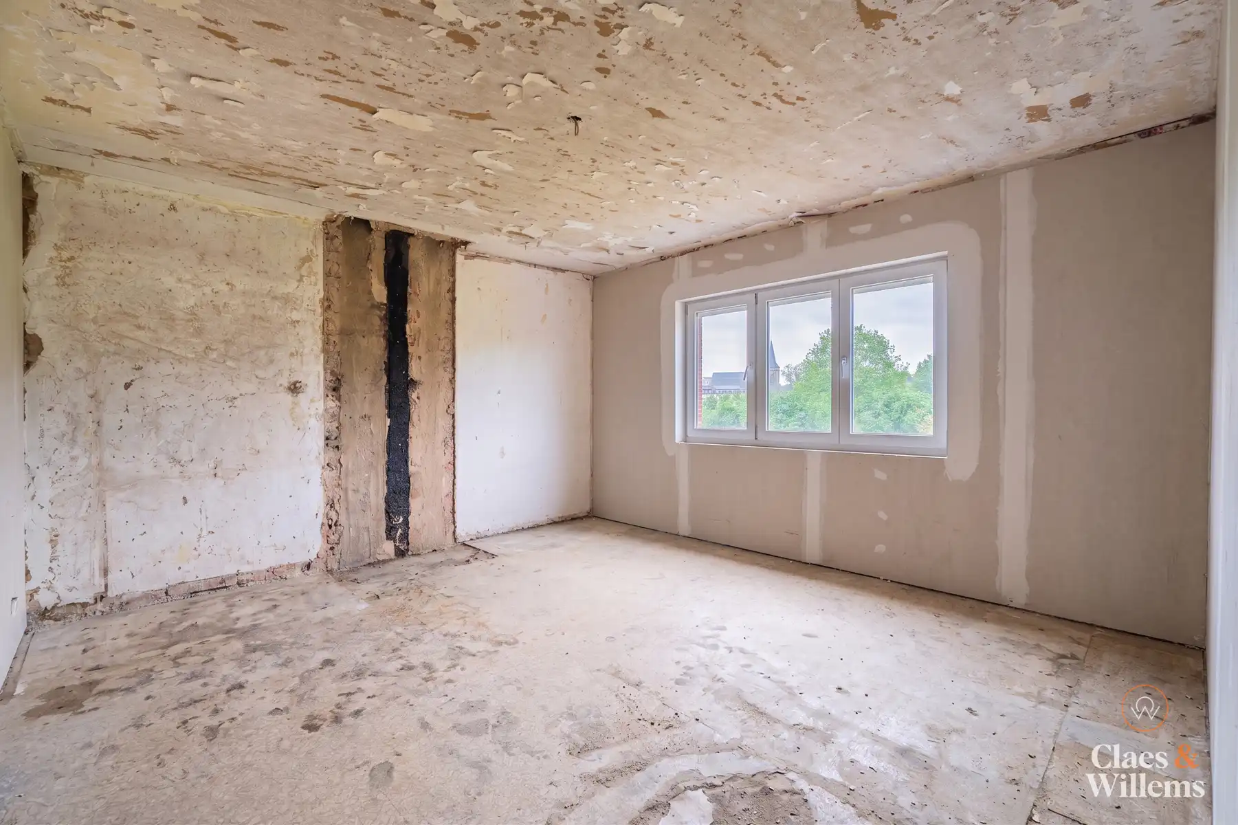 Af te werken woning in centrum Galmaarden. foto 15