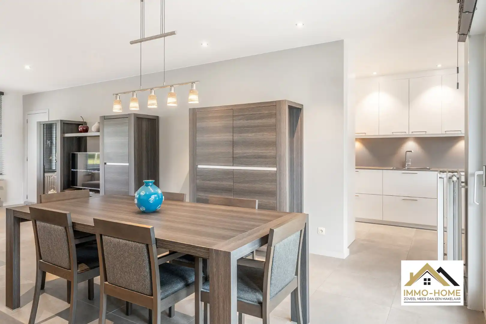 Instapklare woning op zeer centrale ligging! foto 13