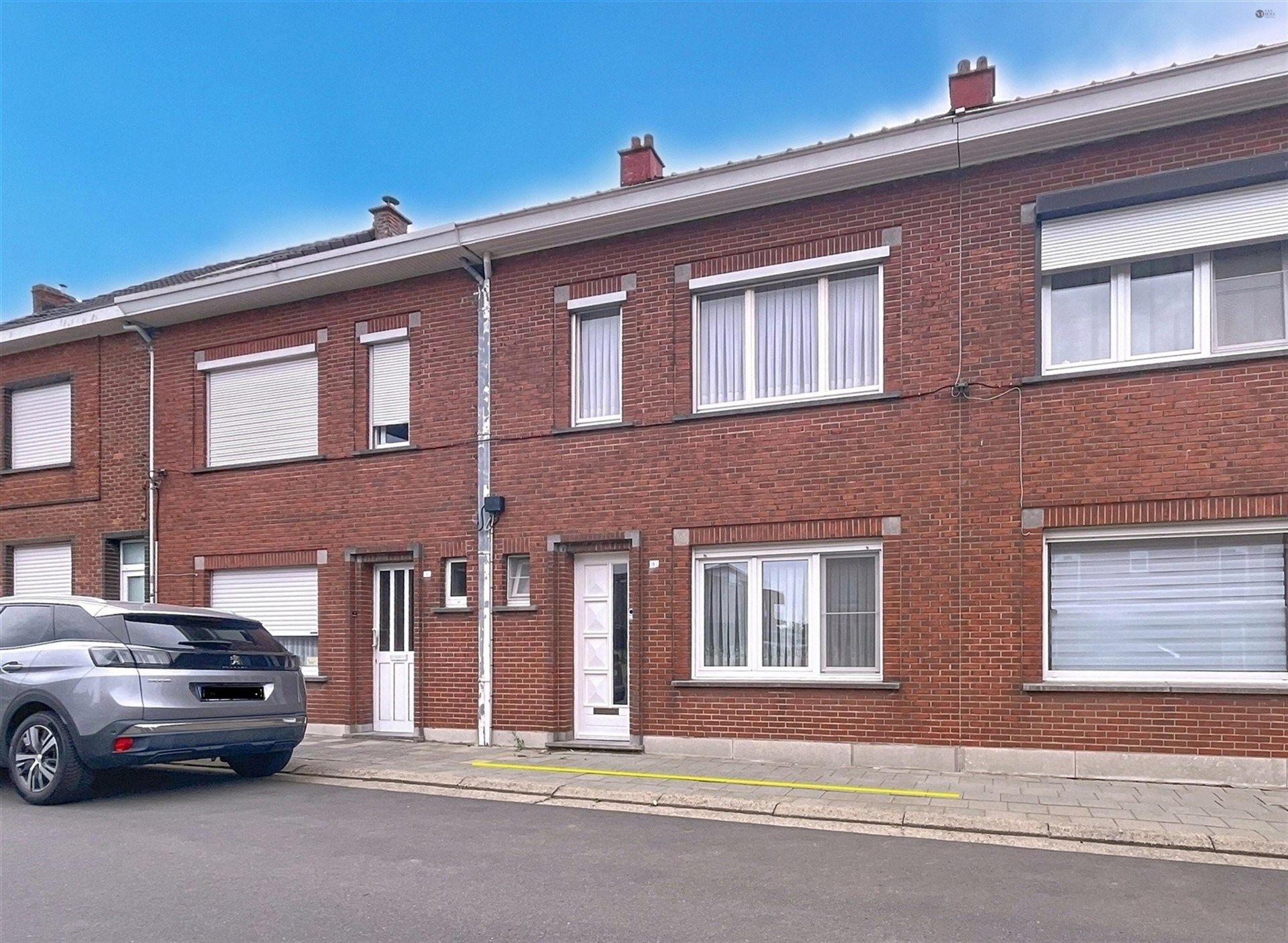 Hoofdfoto van de publicatie: Ruime woning met aparte garage te Kieldrecht