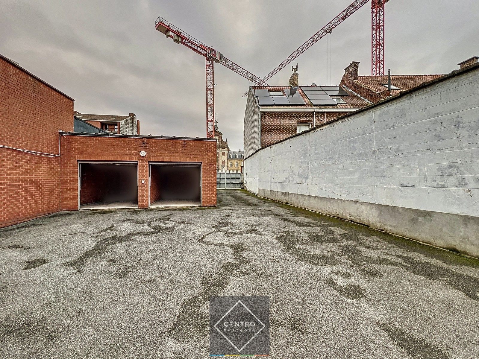 Unieke kantoorruimten van 660m² te Roeselare - dicht bij de Grote Markt aan zeer AANTREKKELIJKE prijs! foto 27