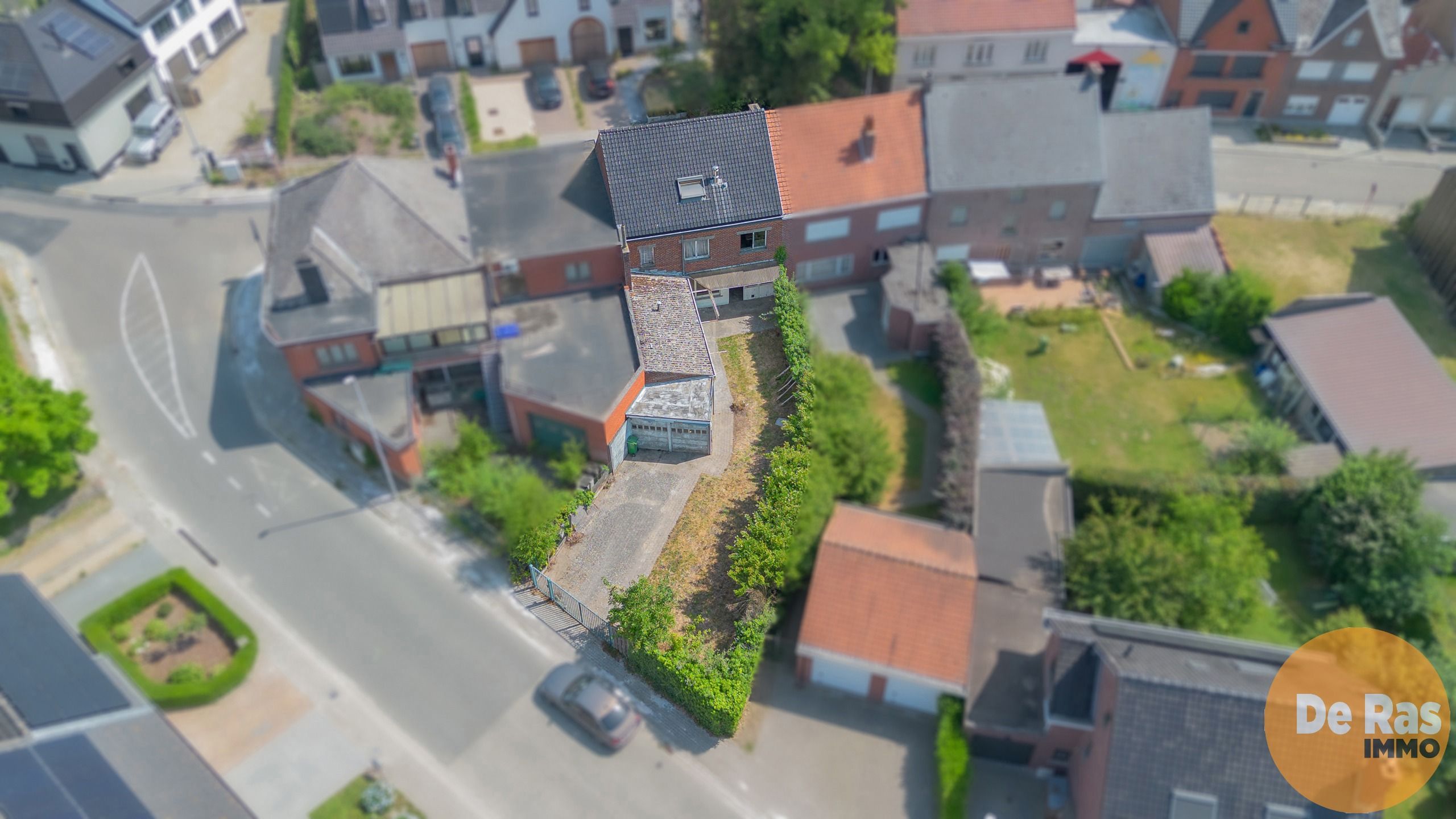 Hillegem - Ruime gezinswoning met 4 slpk, garage en tuin foto 17