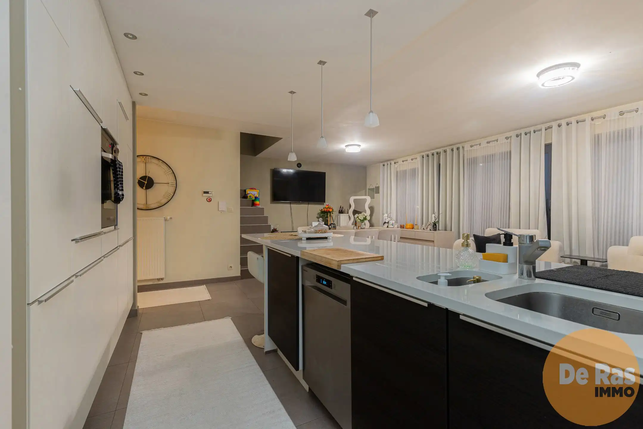 OUDEGEM - Instapklaar, ruim duplex appartement 3slpk foto 5