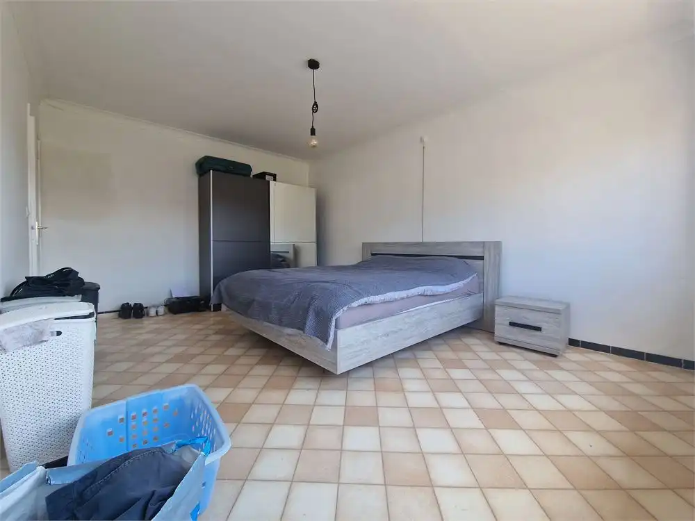 Halfopen te renoveren woning nabij centrum Pittem op een perceel van 348m²! foto 13