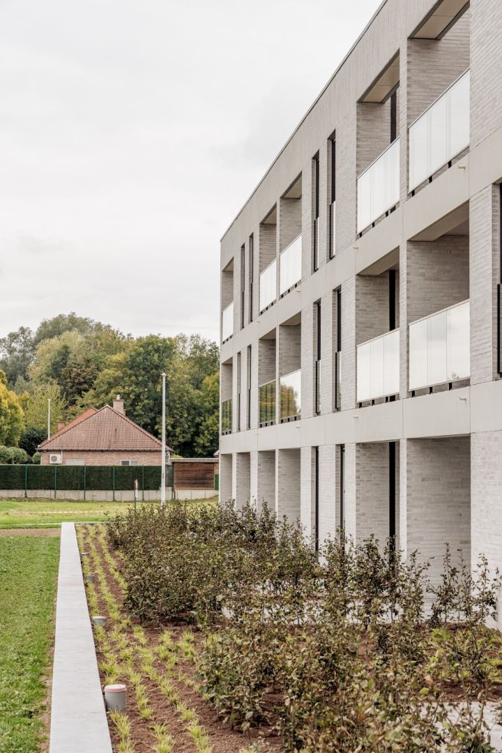 Ruim appartement met 2 slpks en 2 terrassen foto 7