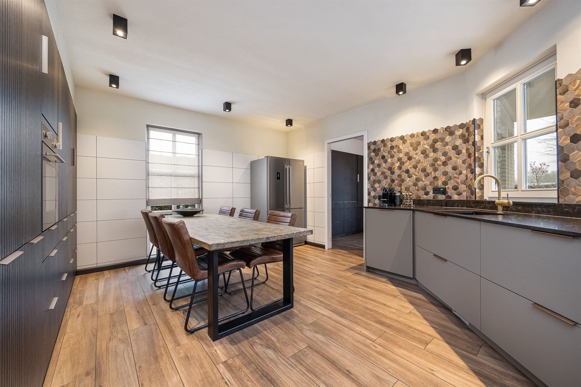 Moderne vrijstaande woning met royale tuin  foto 13