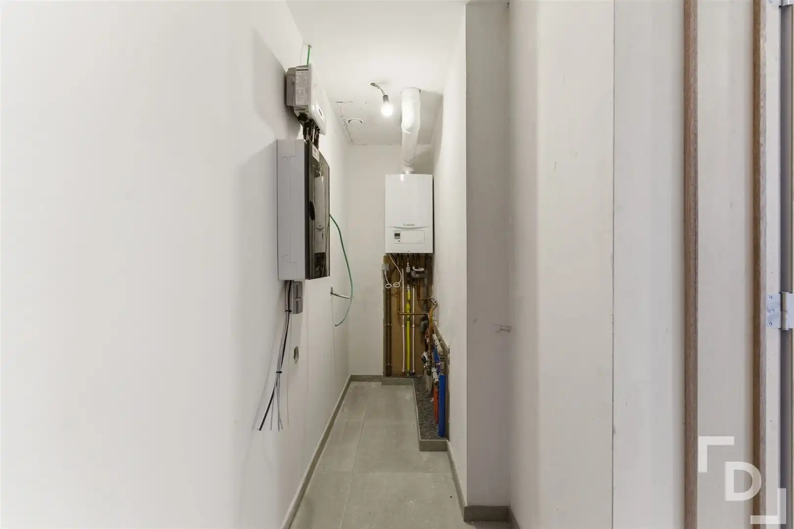 Instapklare nieuwbouwappartement te koop op toplocatie in centrum Ieper. foto 55