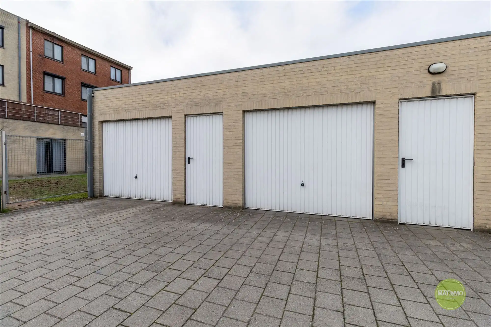 Penthouse met ruim zuidgericht terras en garage in Mol foto 22