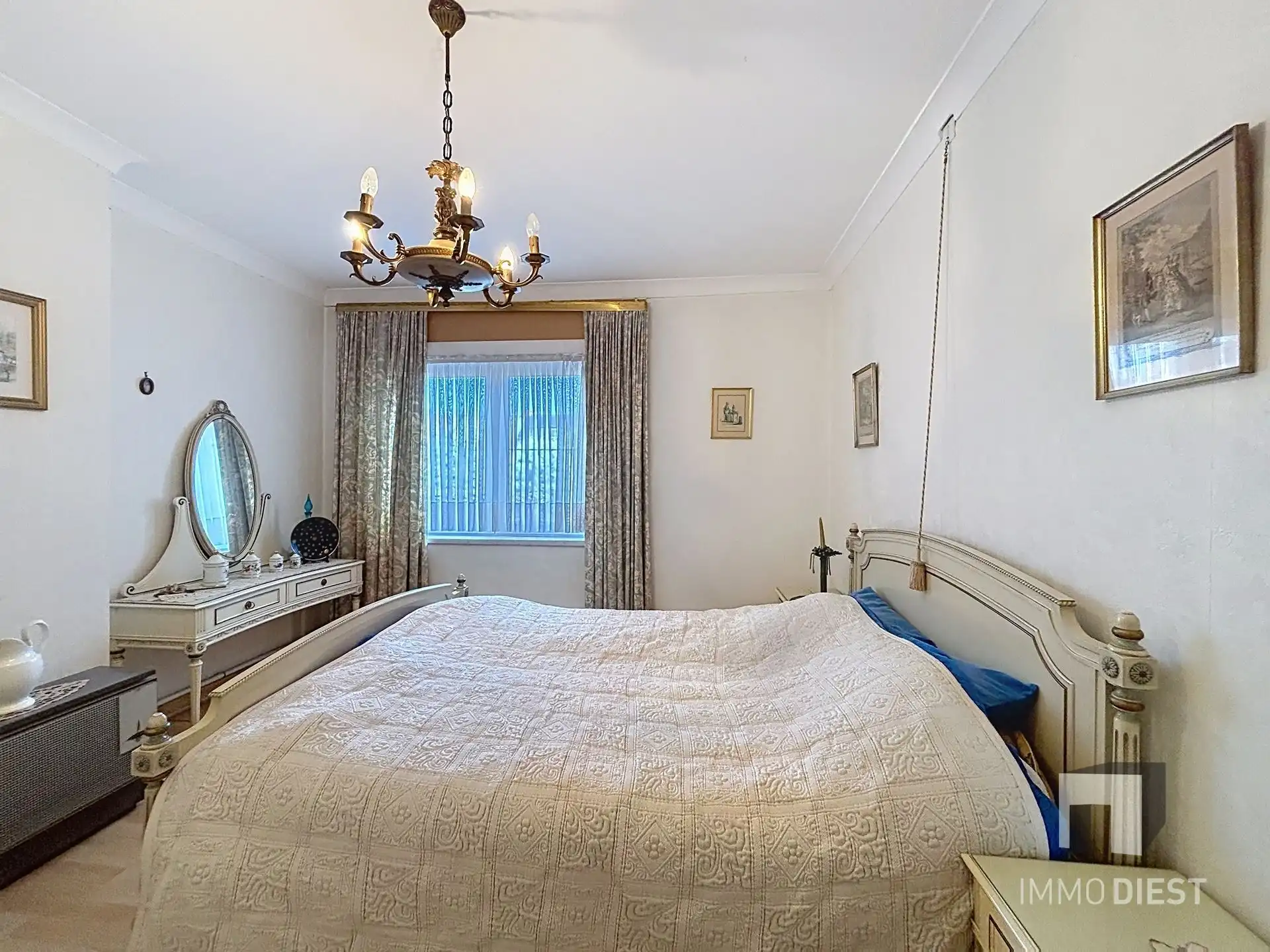 Welkom in deze charmante te renoveren stadswoning aan de rand van hartje Diest. foto 16