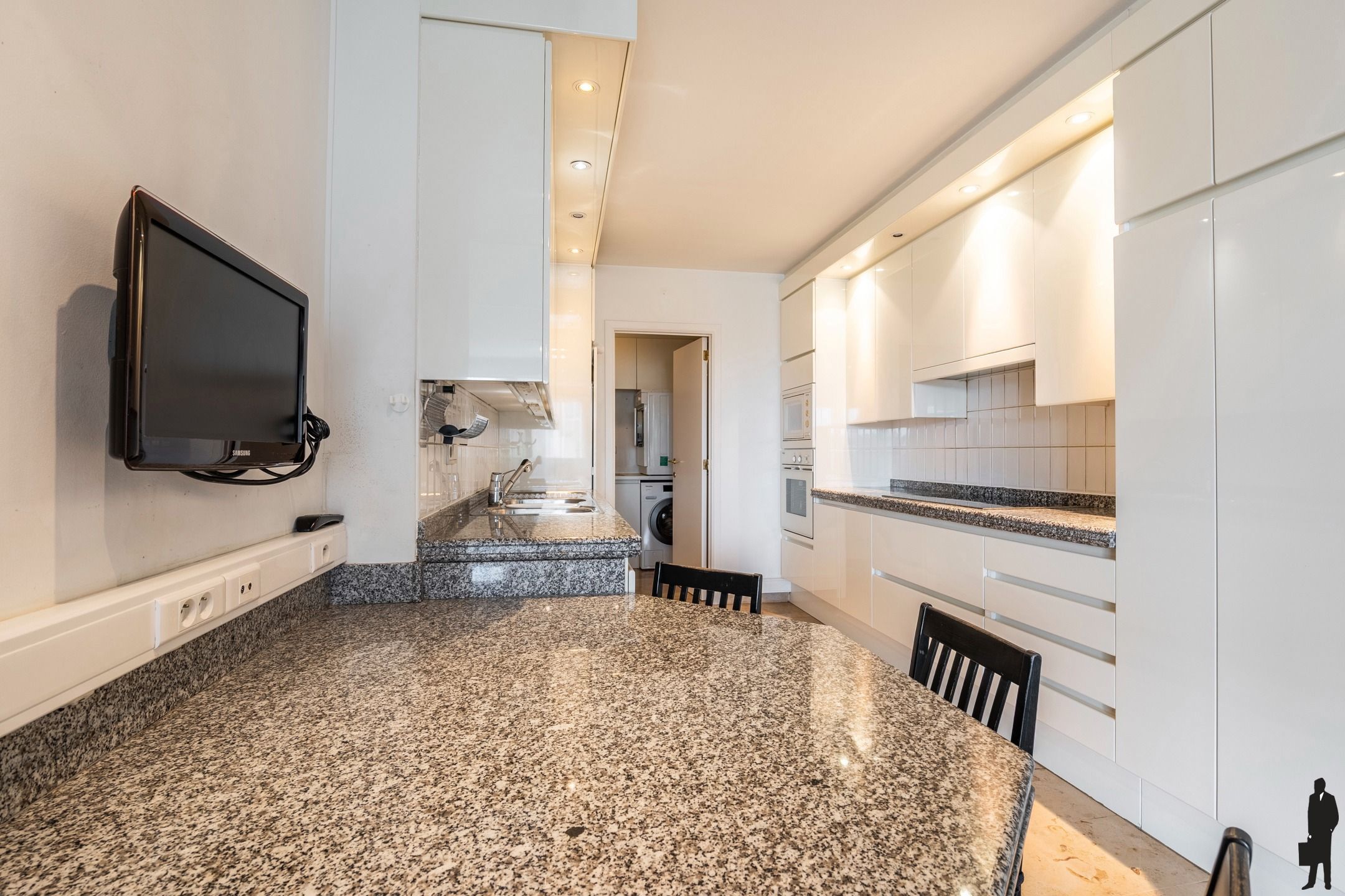 Appartement van ca. 134 m² aan de Grote Markt foto 10