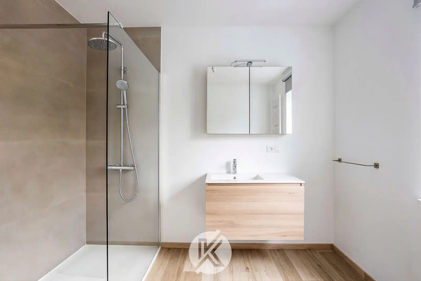 Leuke gezinswoning met 4 slaapkamers foto 13