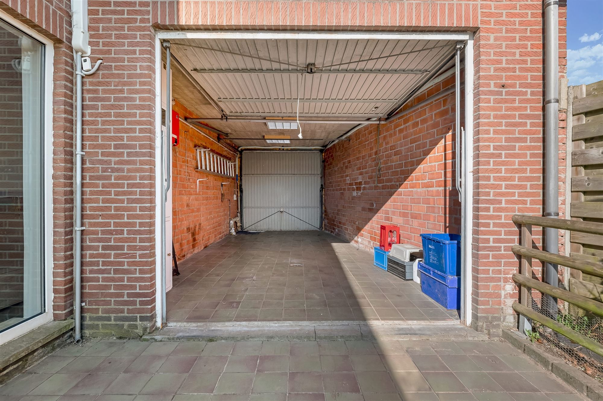 GERENOVEERDE WONING IN DOODLOPENDE STRAAT foto 26