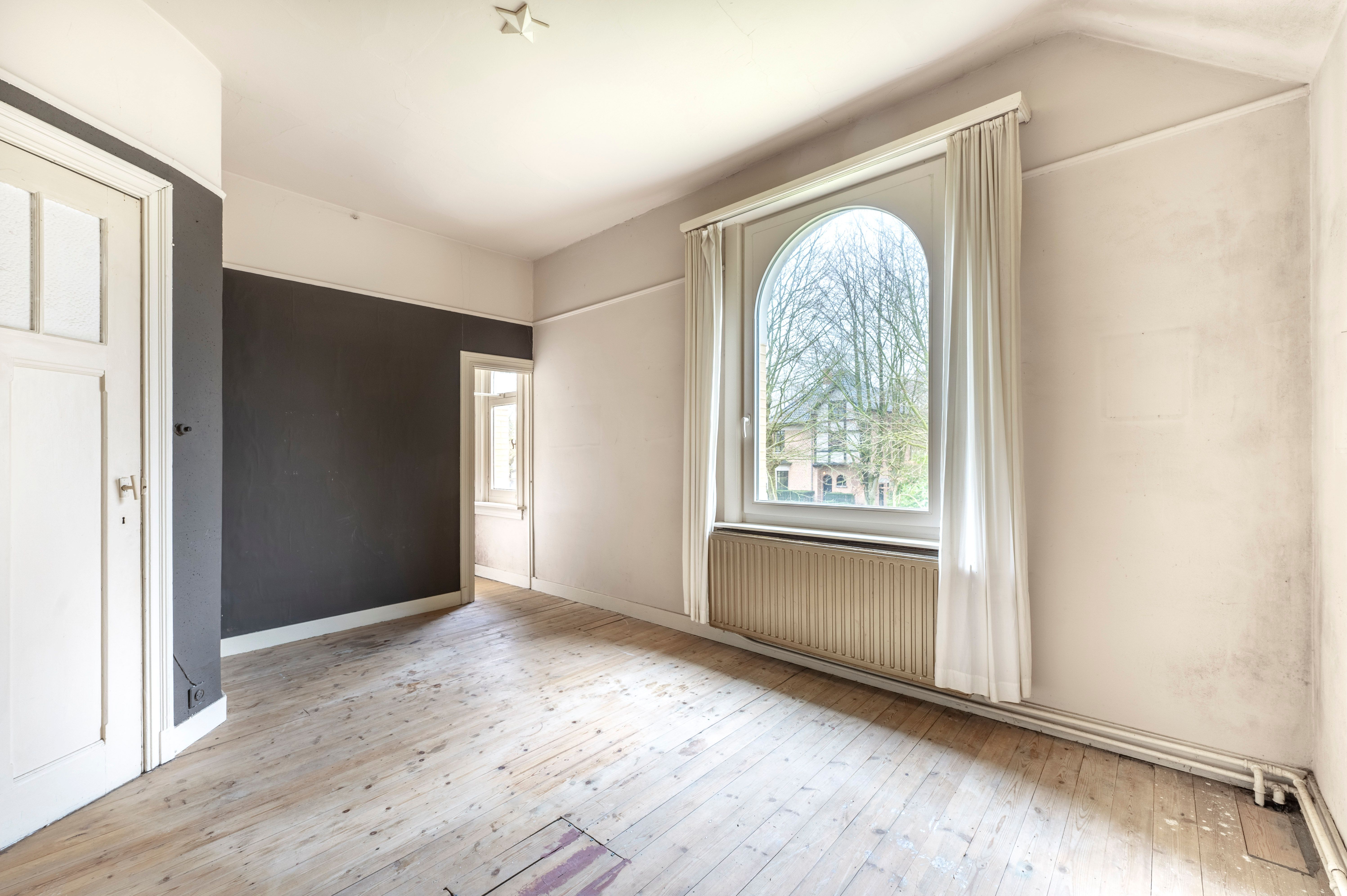 Unieke renovatiewoning in het gezellige Mariaburg-Ekeren! foto 13