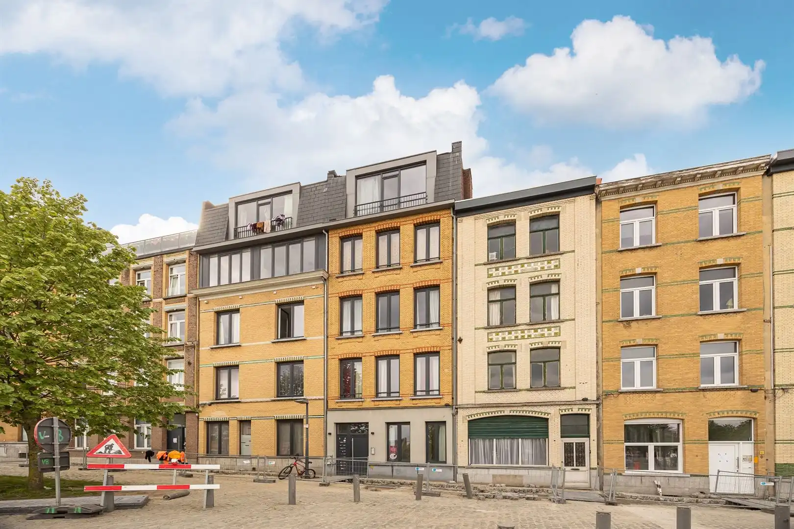 Moderne handelsruimte aan Park Spoor Noord foto 10