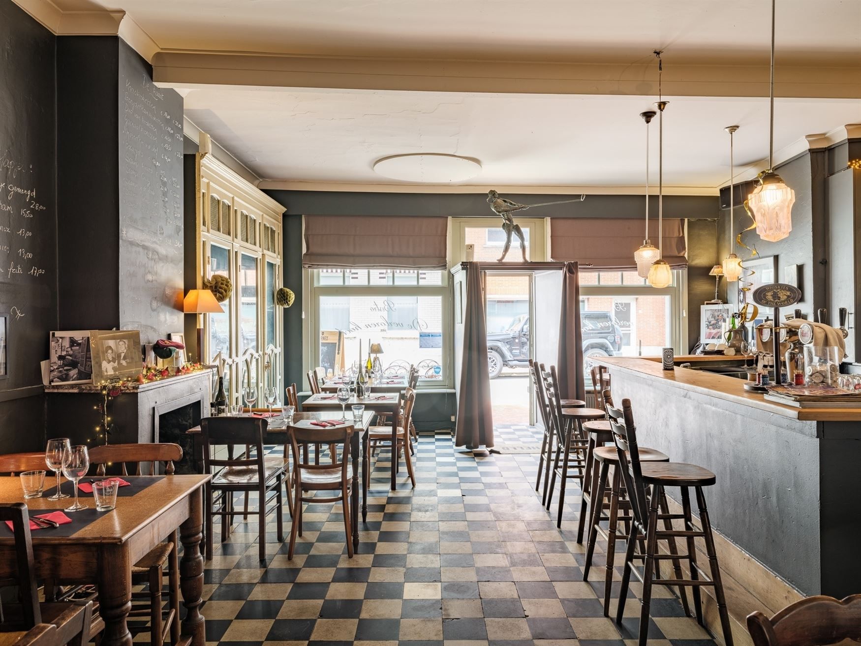 Unieke vastgoedkans in hartje Hansbeke. foto 3