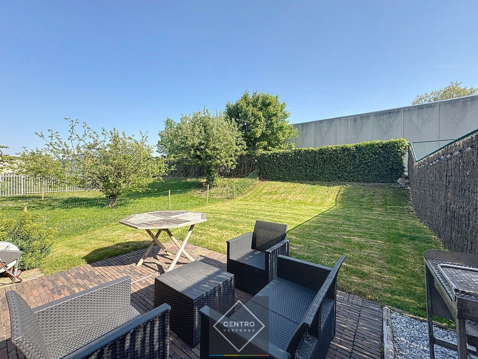 Leuke cottagewoning met alle COMFORT met 3 slpks, garage en ZUIDger. tuin! foto 19