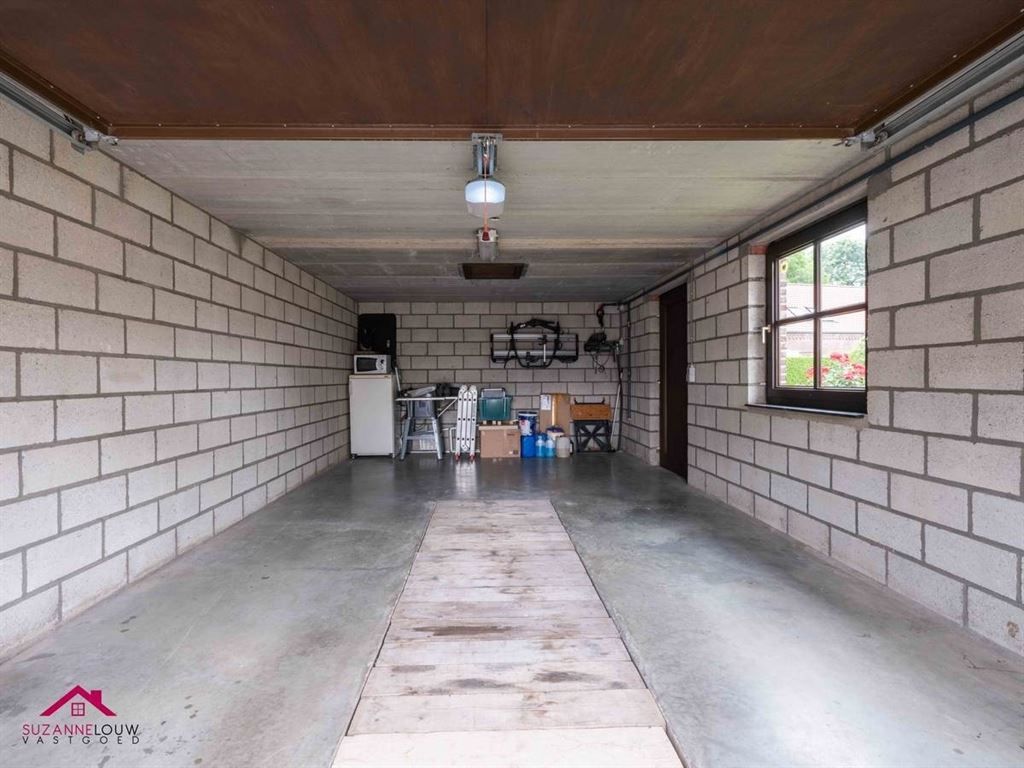 Charmante vrijstaande woning met garage foto 47