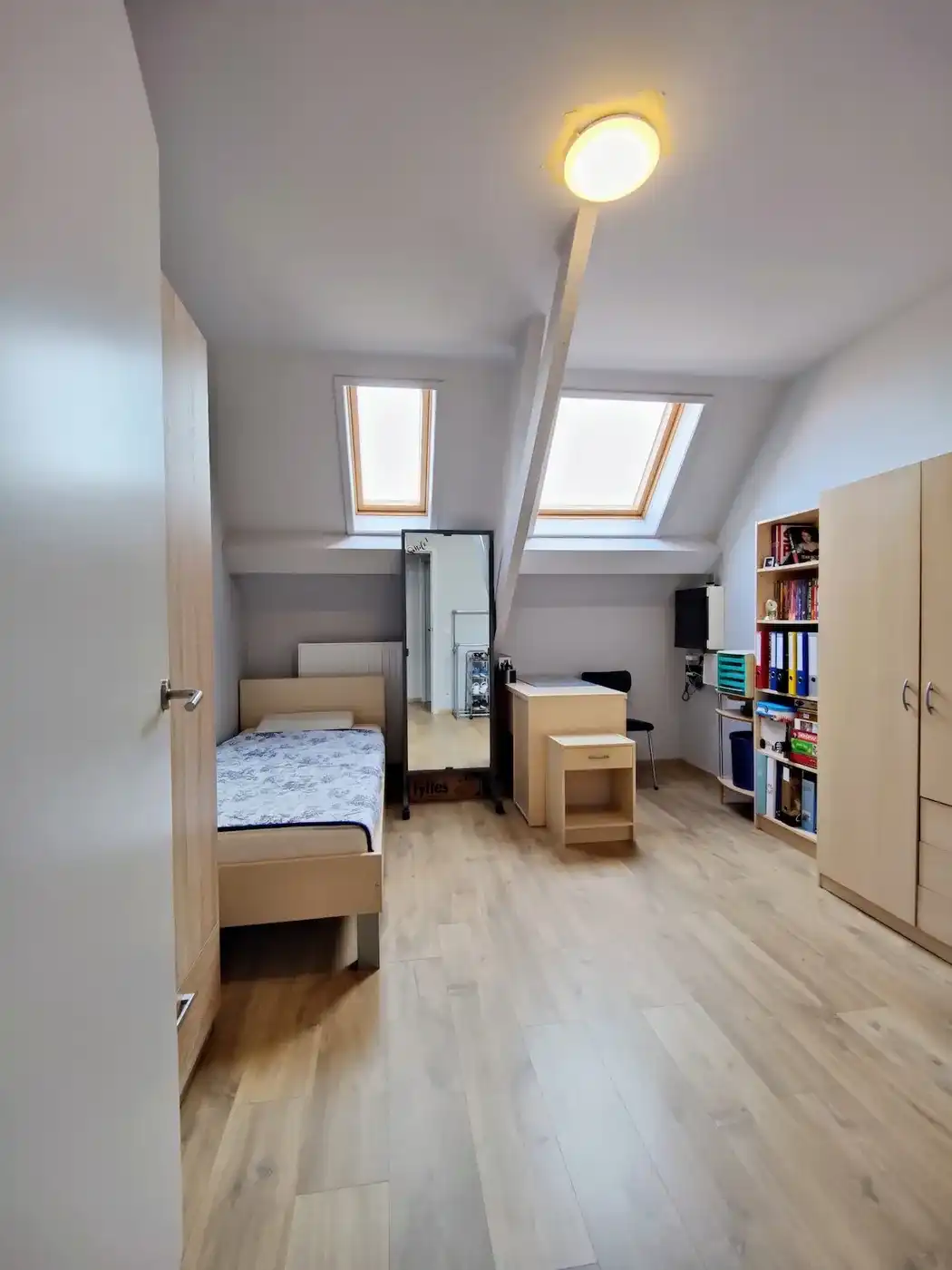 Beselare - Investeringspand met kantoorruimte en 2 verhuurde appartementen foto 22