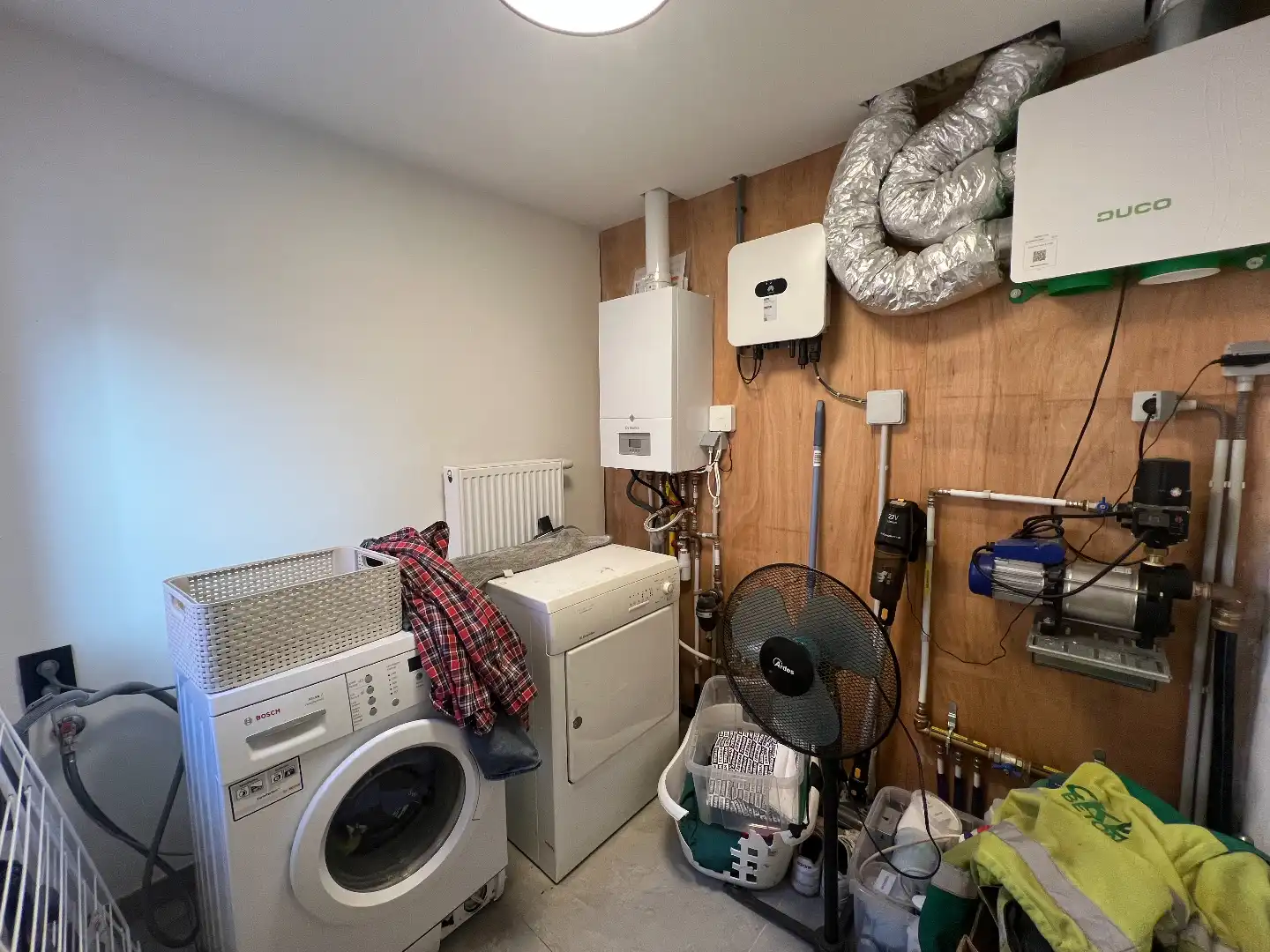 Gezellige rijwoning met 3 slaapkamers en zonnige koer te Vlamertinge foto 7