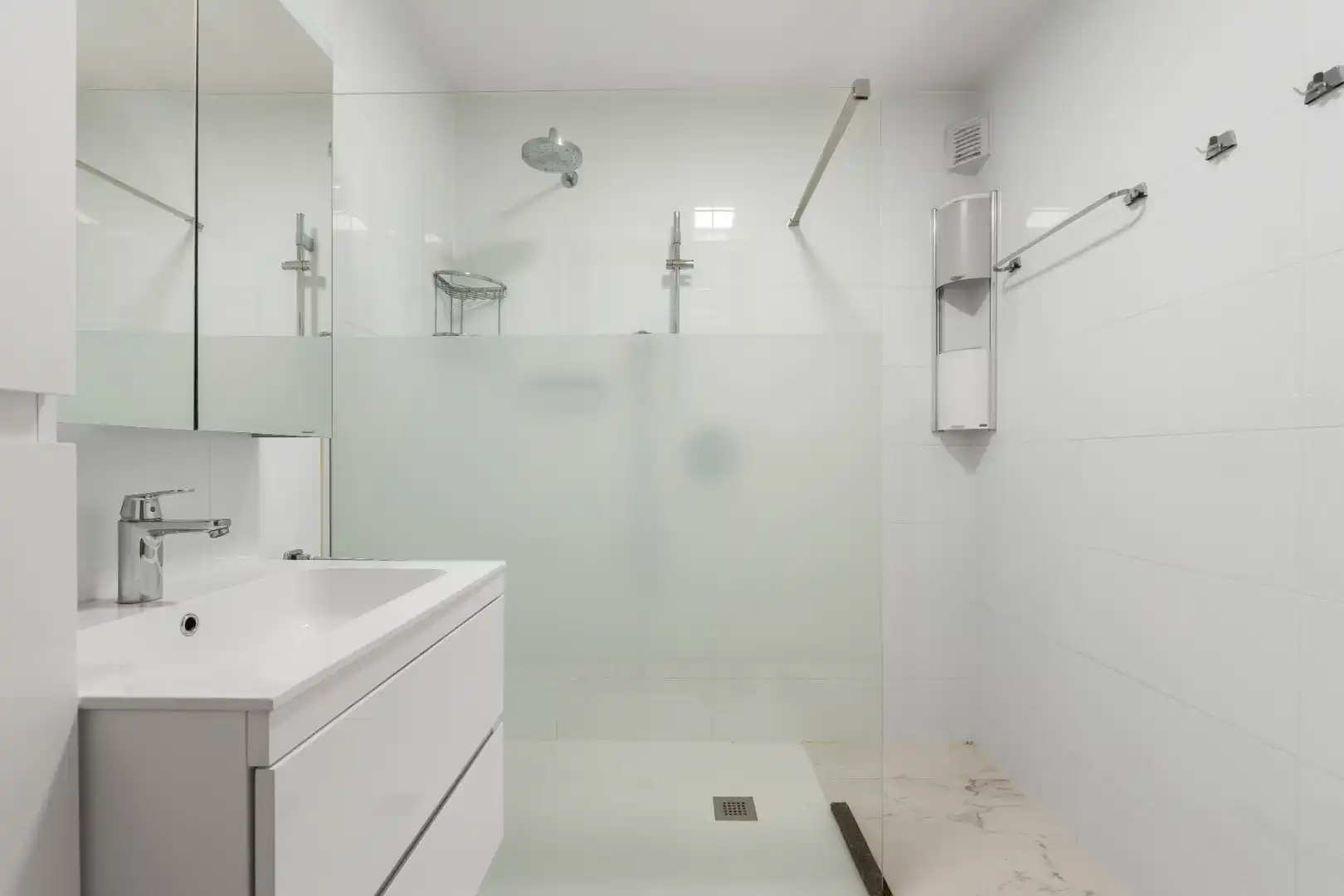 CENTRAAL RUIM  ZONGERICHT WOONAPPARTEMENT OP 100 METER VAN DE ZEEDIJK foto 18