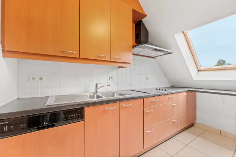Ruime duplex appartement 2 slpk nabij centrum Zele! foto 5