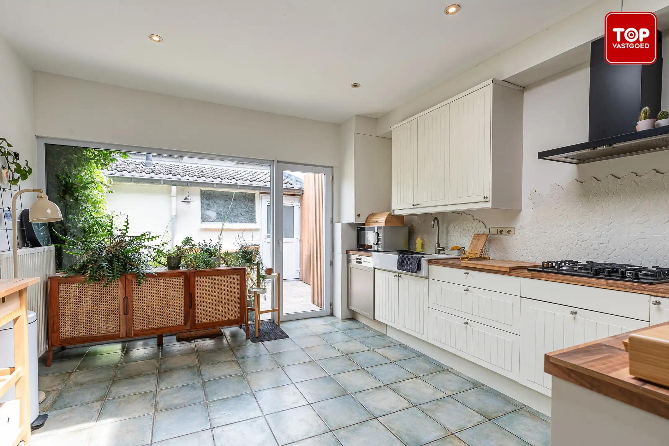 Sfeervolle woning met karakter, comfort en een ideale ligging foto 7