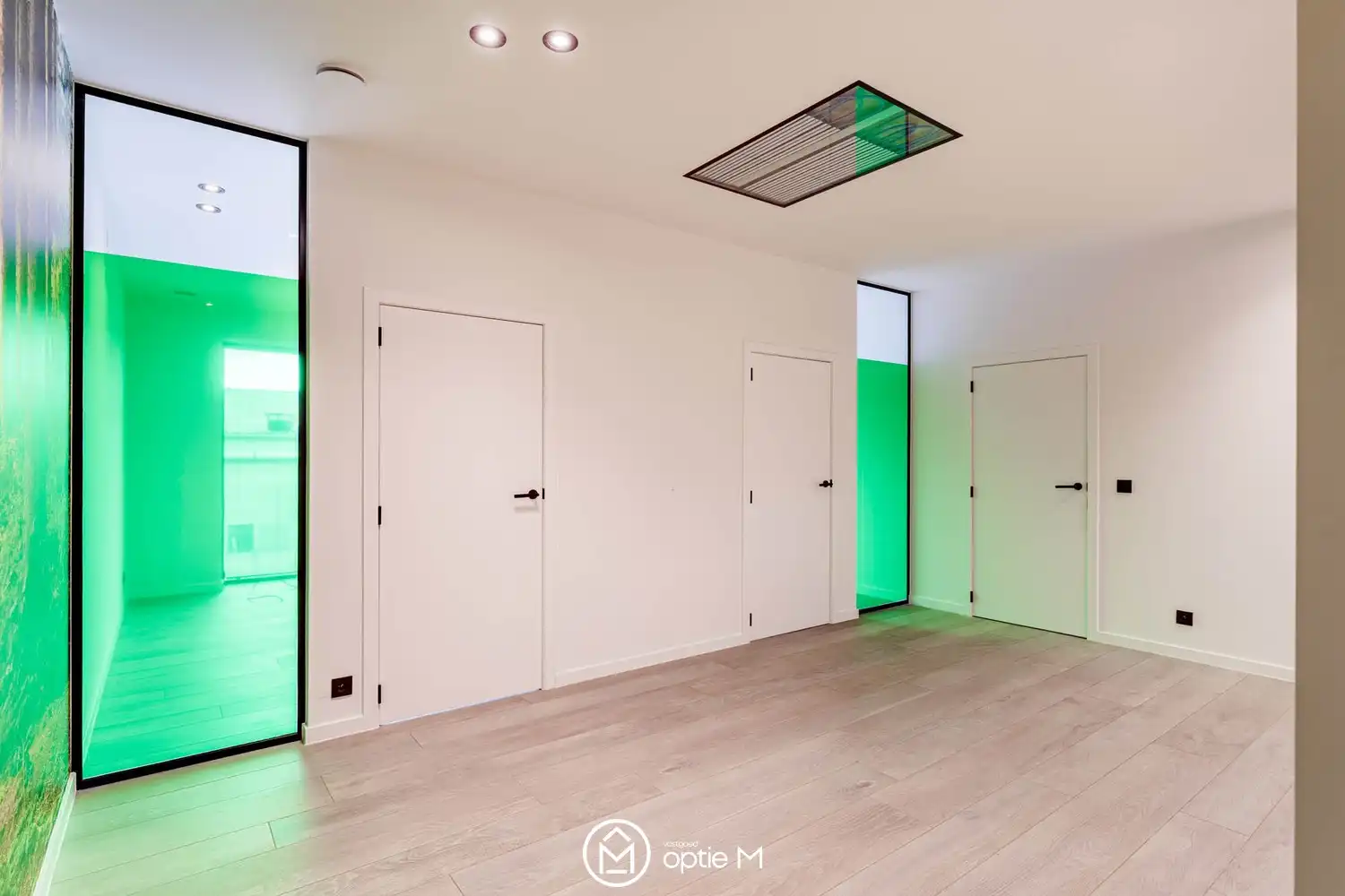 Moderne bedrijfsunit met unieke kantoren in Heusden foto 11