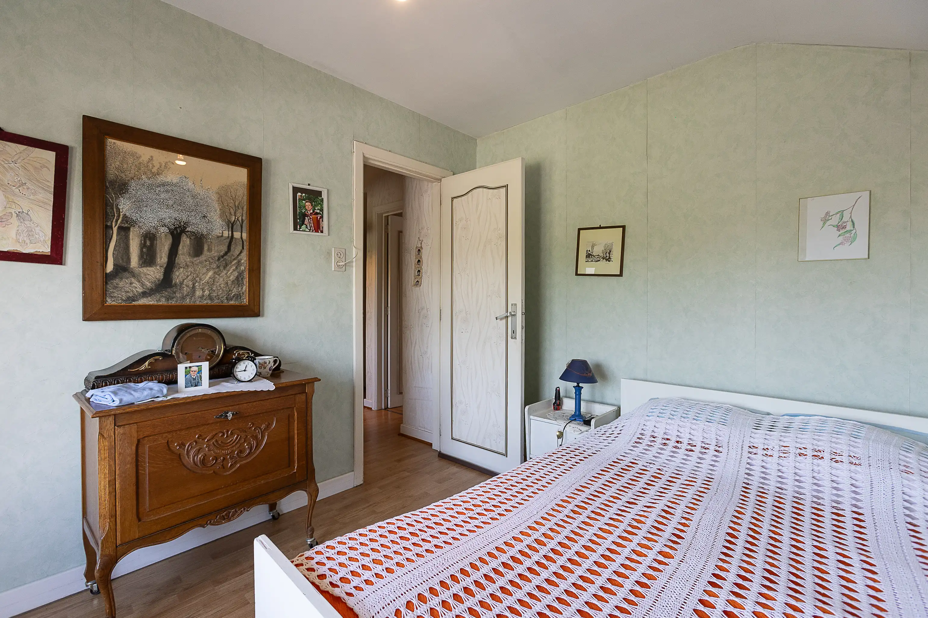 Te renoveren woning met prachtige tuin aan Drongengoedbos foto 16