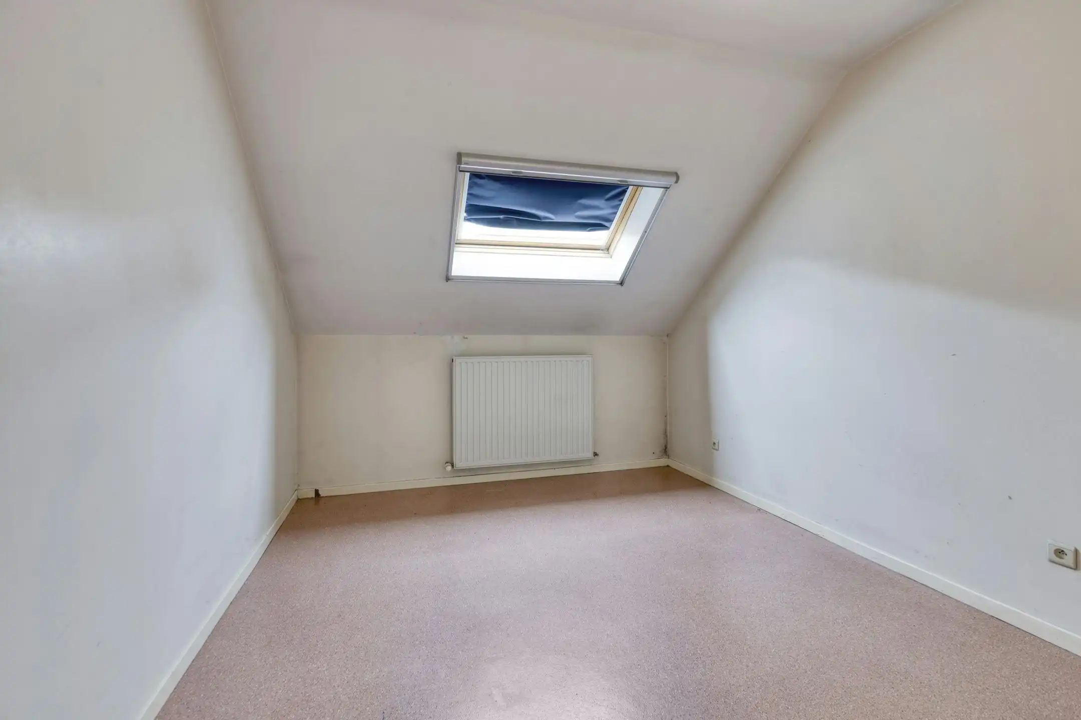 Opbrengsteigendom met 2 appartementen en hangaar te Lummen foto 39