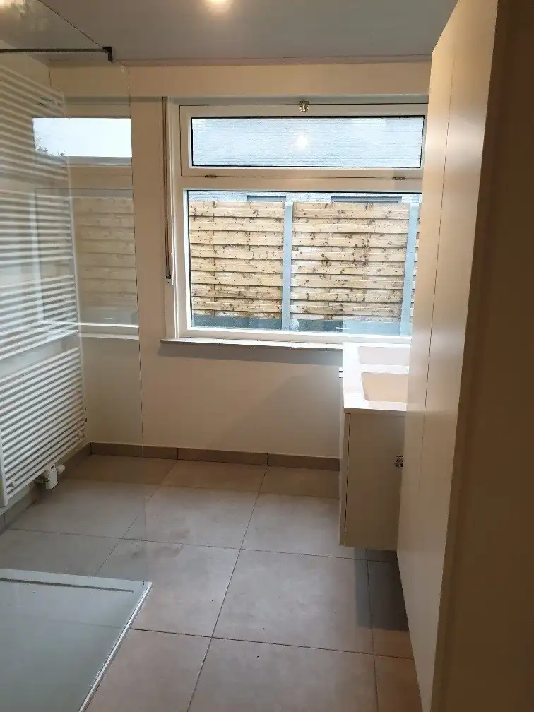Bungalow rustig gelegen aan rand centrum Maldegem foto 5