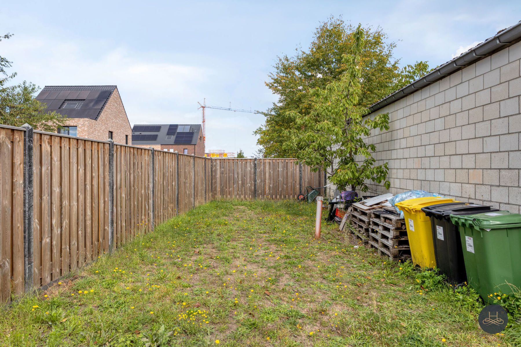 Riante woning met 6 slaapkamers en veel parkeergelegenheid foto 48
