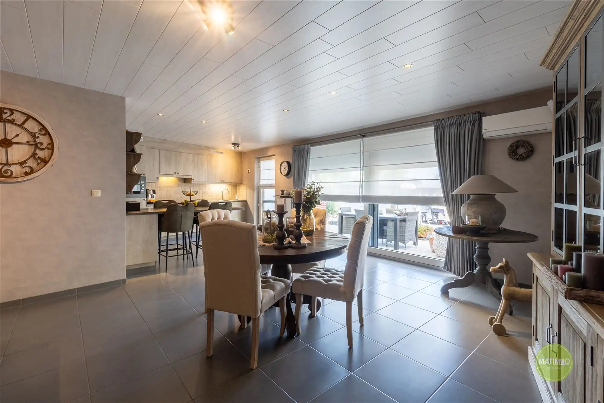 RUIM EN MODERN GELIJKVLOERS APPARTEMENT IN MEERHOUT  foto 9