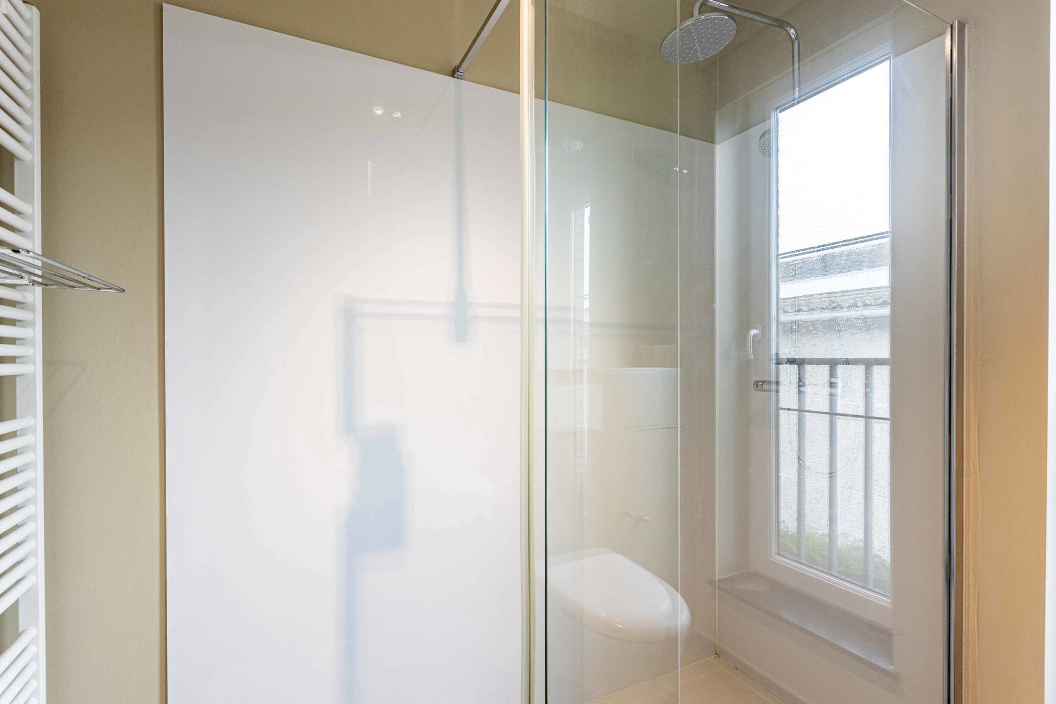 Lichtrijk appartement met terras en garagebox te Kluisbergen foto 11