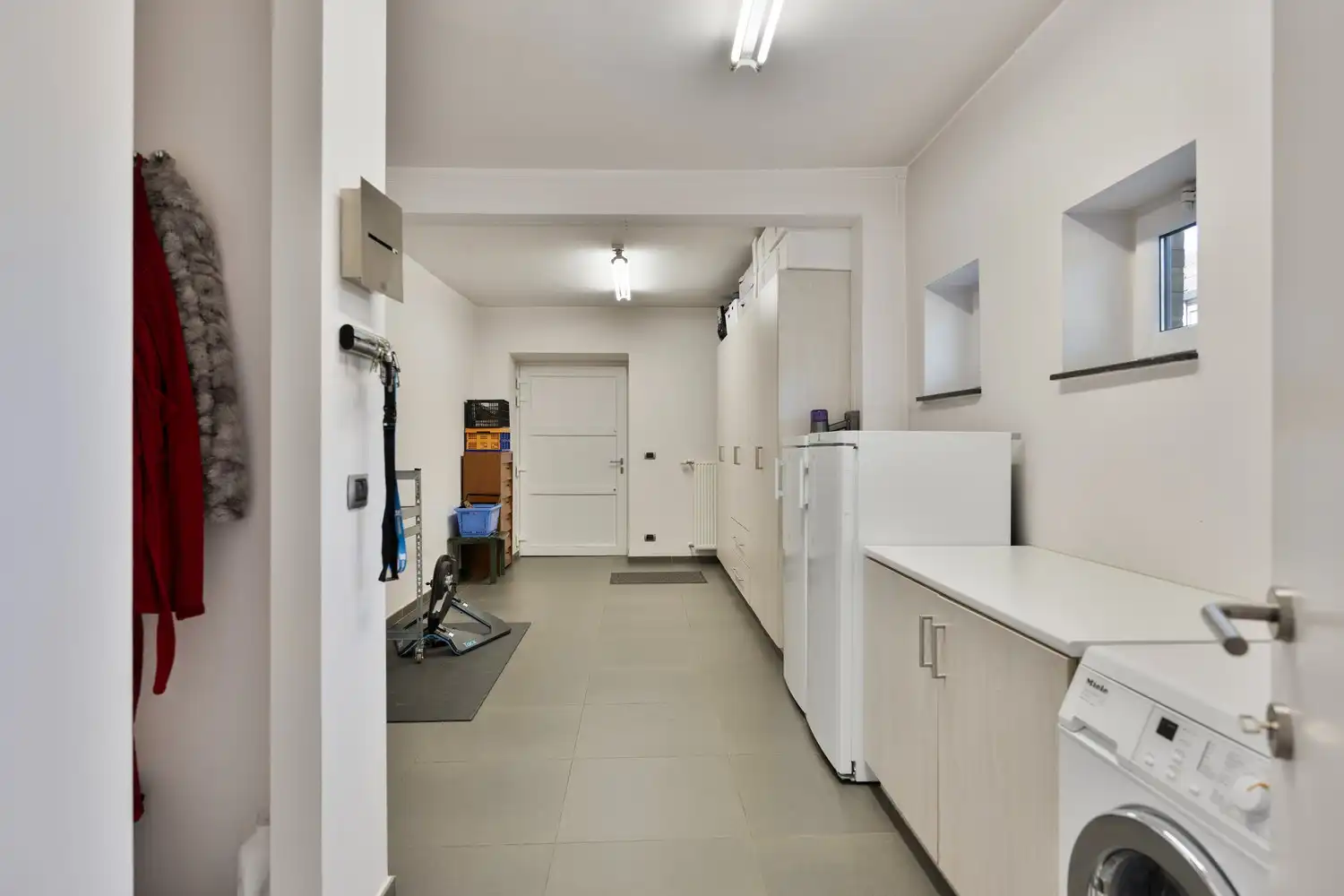 Stijlvol wonen in As: ruime, instapklare woning met tuin en garage foto 25