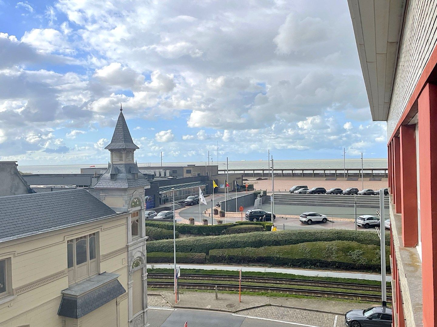 vernieuwd één slaapkamer appartement foto 4