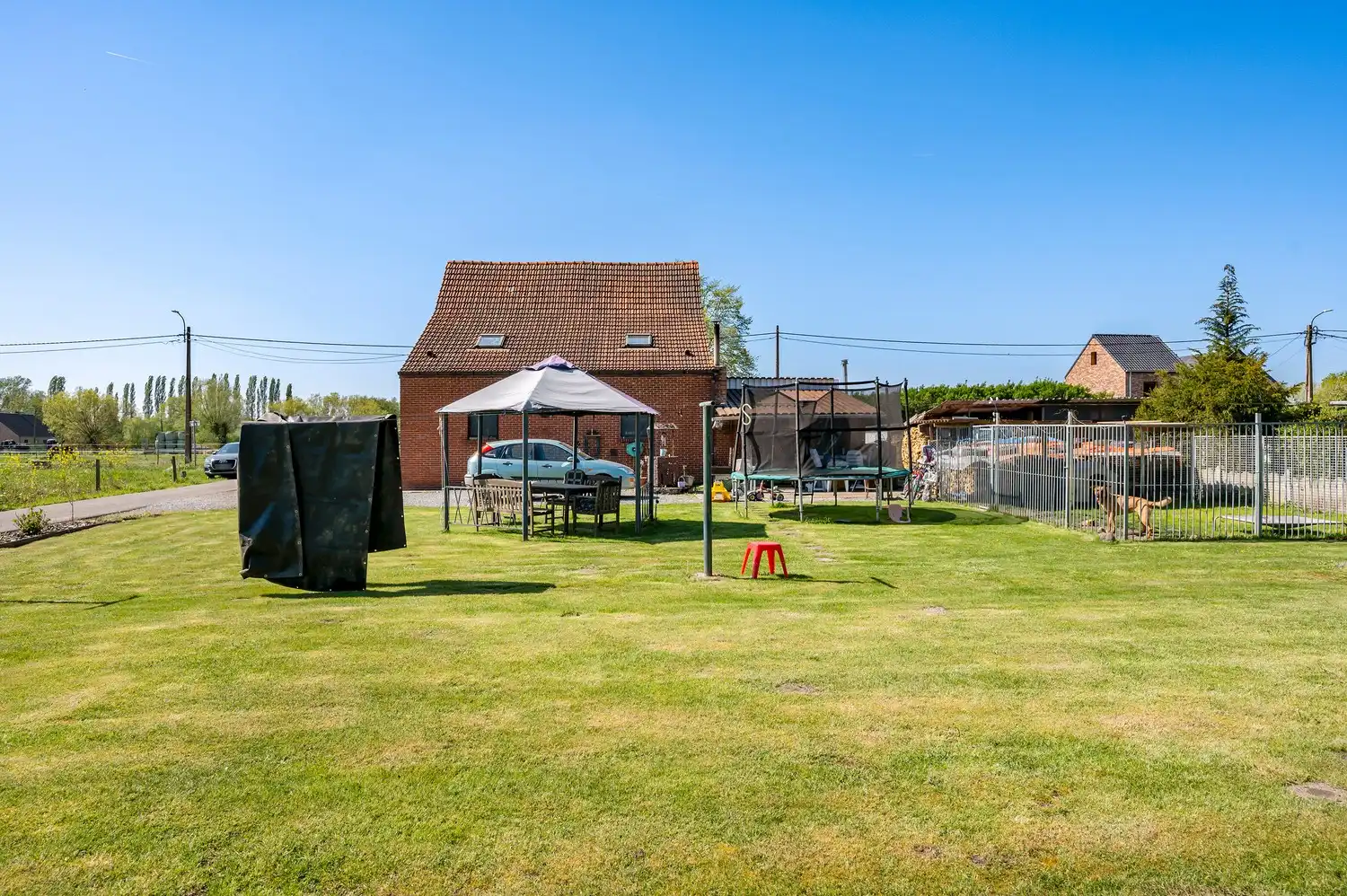 Open bebouwing met ruime tuin en tal van mogelijkheden foto 23