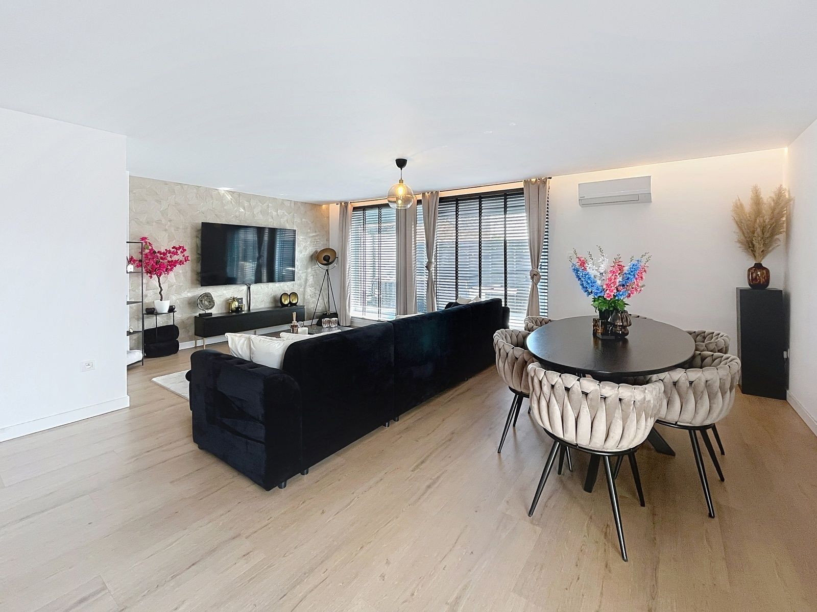 Luxueuze duplex met 4 slpk. en terras in Geistingen.  foto 4